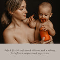 Load image into Gallery viewer, Suavinex Color Essence 8oz Silicone Bottle, Medium Flow