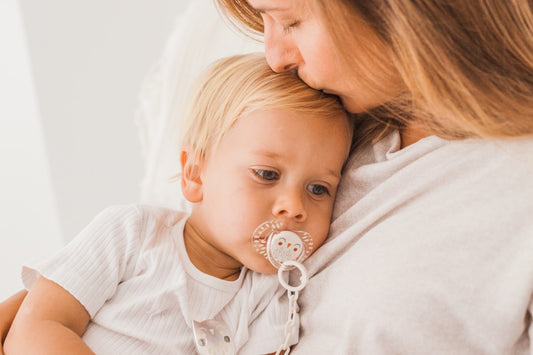 When and How Should I Introduce a Pacifier to My Baby?