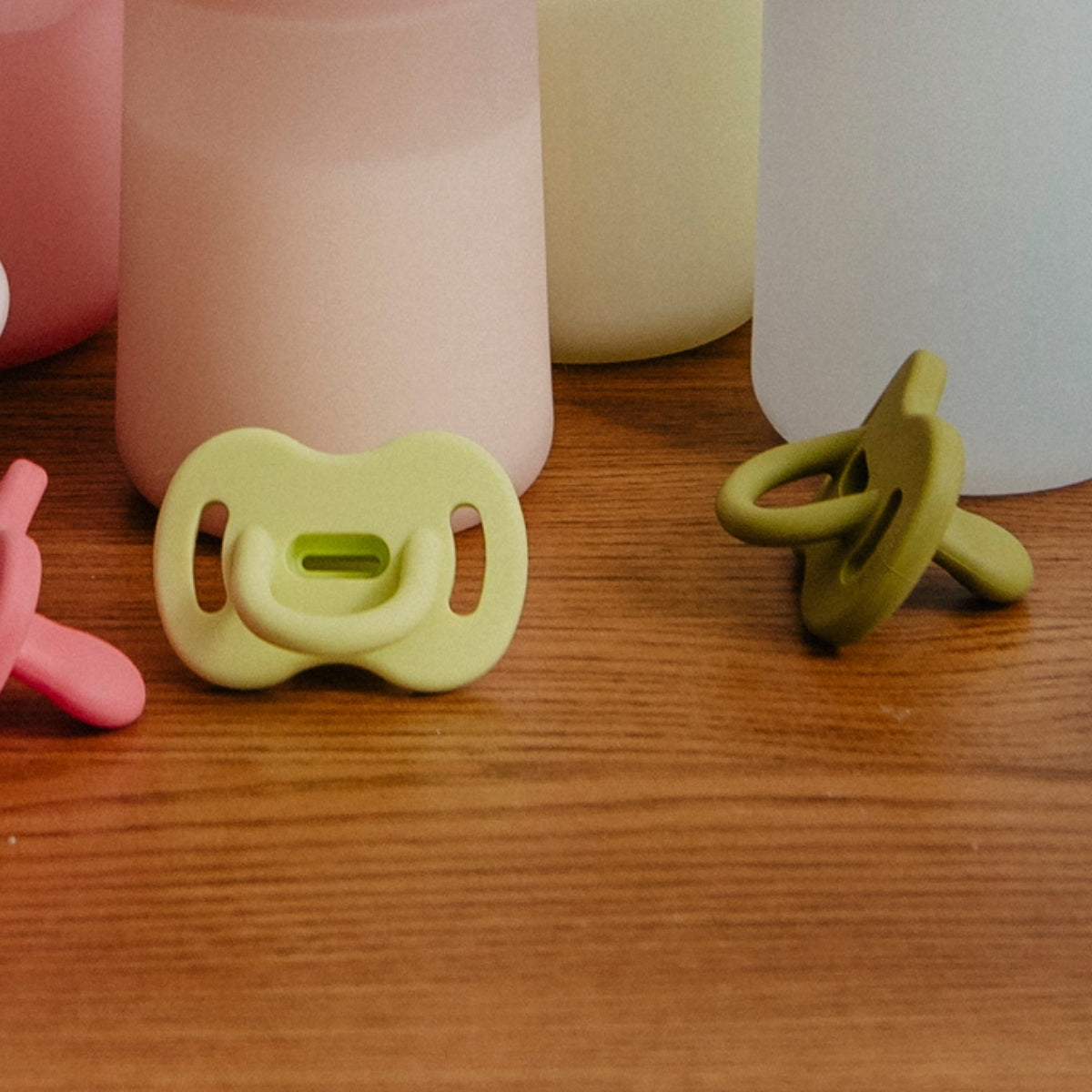 Suavinex Color Essence Silicone Pacifier 2 Pack 0-6M, 6-18M